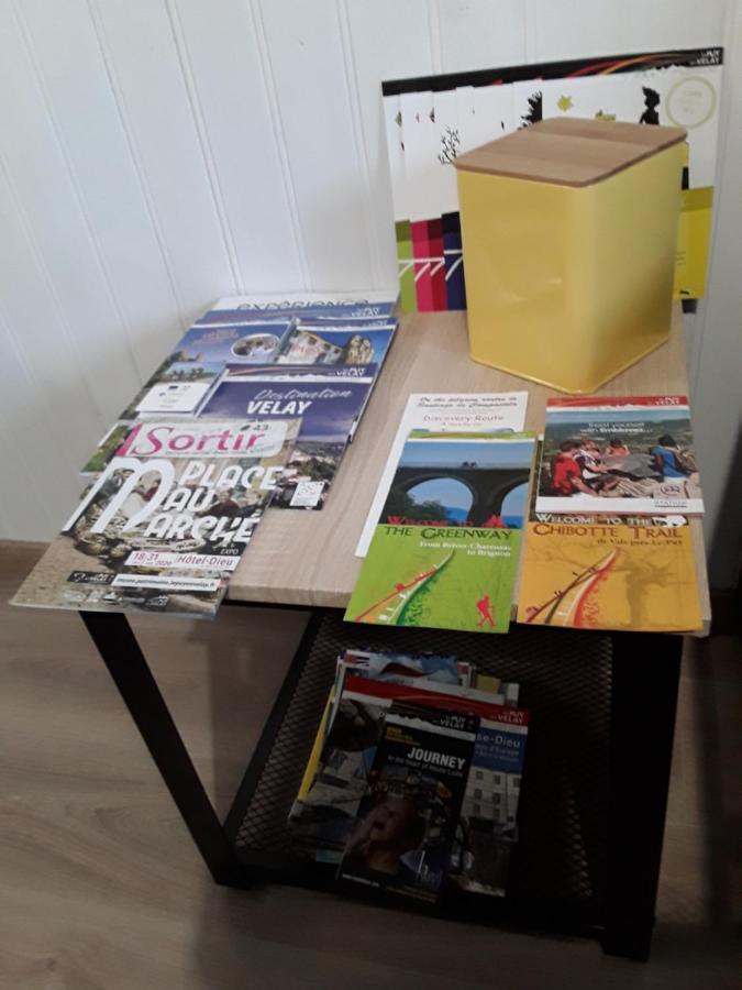 Les Apparts Du Vignal De Cheyrac Polignac  Dış mekan fotoğraf